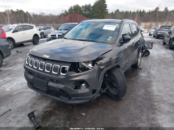 3C4NJDBB3NT100547 2022 JEEP COMPASS - Image 2