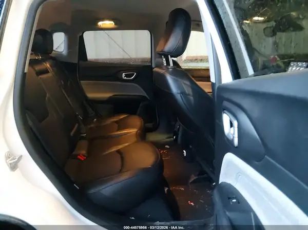 3C4NJDBB3NT118630 2022 JEEP COMPASS - Image 8