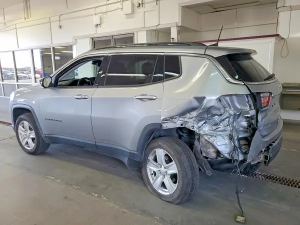 3C4NJDBB3NT124797 2022 JEEP COMPASS - Image 2