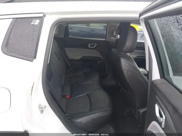 3C4NJDBB3NT130597 2022 JEEP COMPASS - Image 8