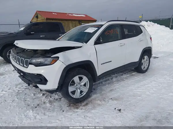 3C4NJDBB3NT152776 2022 JEEP COMPASS - Image 2