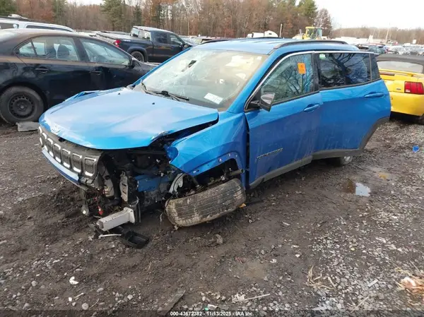 3C4NJDBB3NT169495 2022 JEEP COMPASS - Image 2