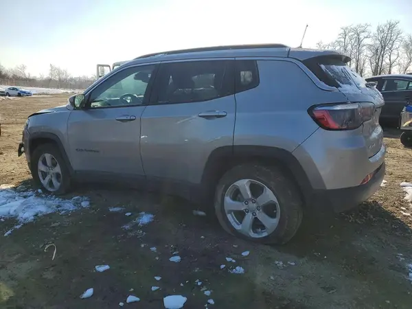 3C4NJDBB3NT178777 2022 JEEP COMPASS - Image 2