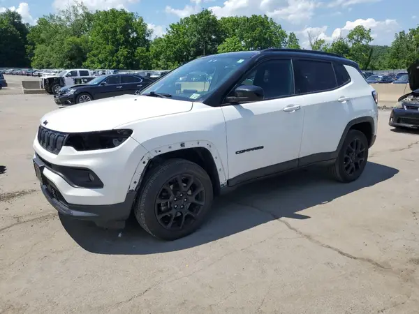 3C4NJDBB3NT185373 2022 JEEP COMPASS - Image 1