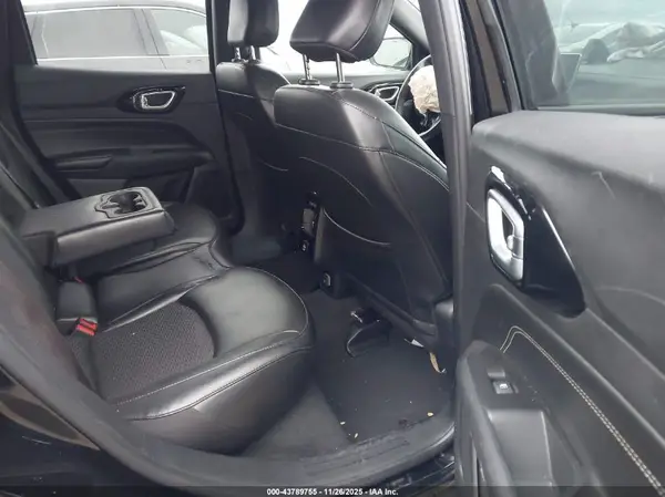 3C4NJDBB3NT196194 2022 JEEP COMPASS - Image 8
