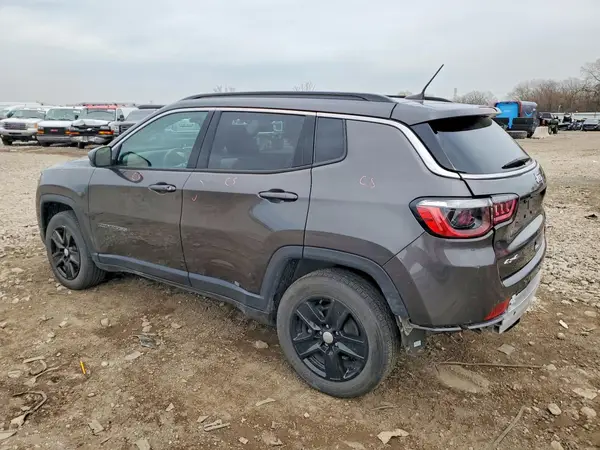 3C4NJDBB3NT216282 2022 JEEP COMPASS - Image 2