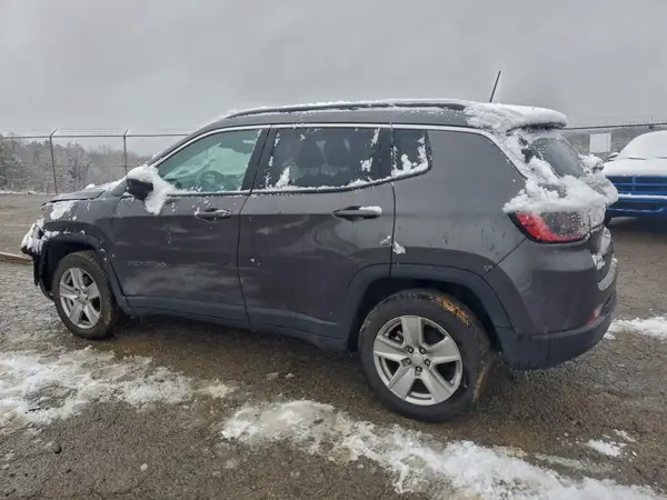 3C4NJDBB3NT221434 2022 JEEP COMPASS - Image 2