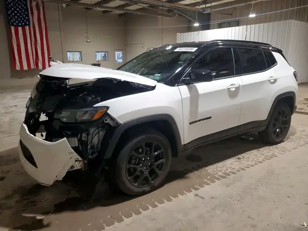 3C4NJDBB3NT222695 2022 JEEP COMPASS - Image 1