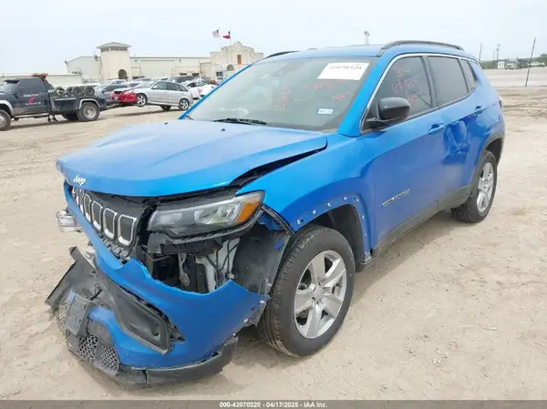 3C4NJDBB3NT231817 2022 JEEP COMPASS - Image 2