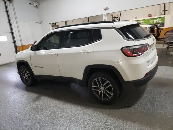 3C4NJDBB4HT624245 2017 JEEP COMPASS - Image 2
