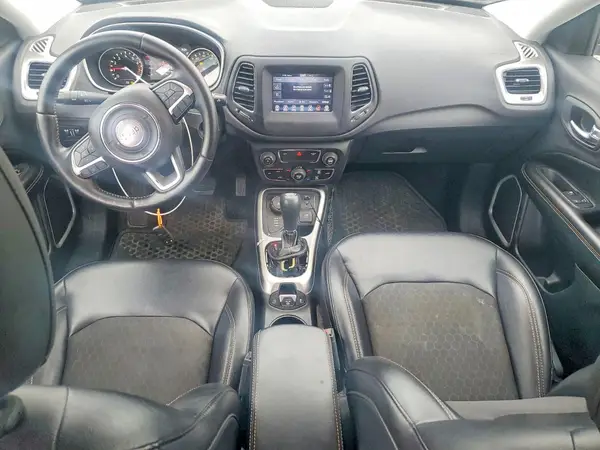 3C4NJDBB4HT660789 2017 JEEP COMPASS - Image 8