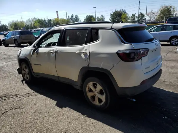 3C4NJDBB4HT675115 2017 JEEP COMPASS - Image 2