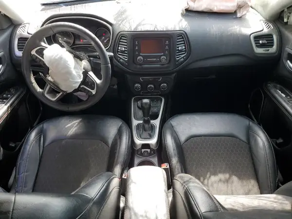 3C4NJDBB4HT675115 2017 JEEP COMPASS - Image 8