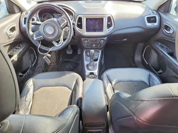 3C4NJDBB4HT681075 2017 JEEP COMPASS - Image 8