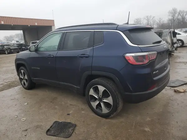 3C4NJDBB4HT688530 2017 JEEP COMPASS - Image 2