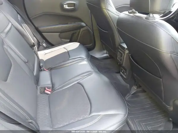 3C4NJDBB4JT100129 2018 JEEP COMPASS - Image 8