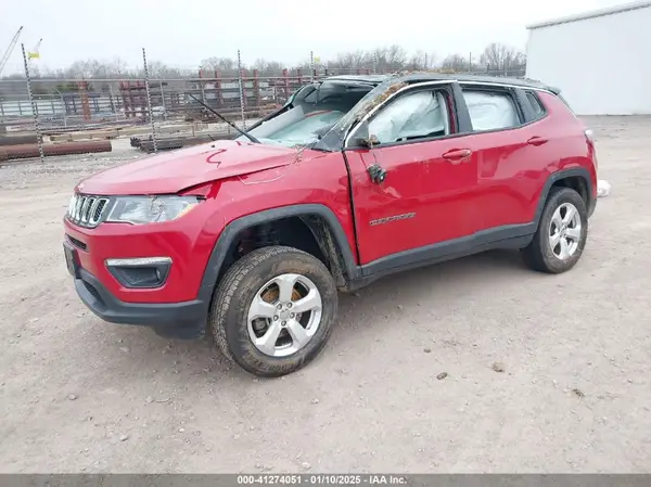 3C4NJDBB4JT103533 2018 JEEP COMPASS - Image 2