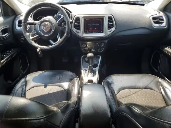 3C4NJDBB4JT103872 2018 JEEP COMPASS - Image 8