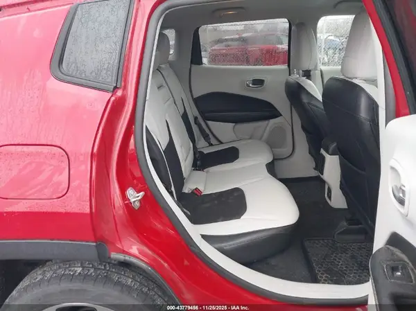 3C4NJDBB4JT104326 2018 JEEP COMPASS - Image 8