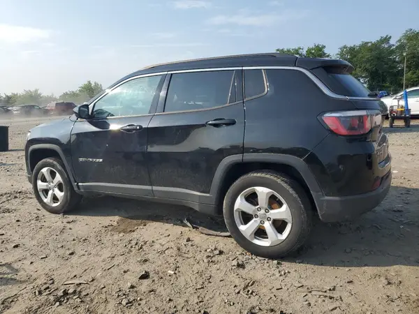 3C4NJDBB4JT107873 2018 JEEP COMPASS - Image 2
