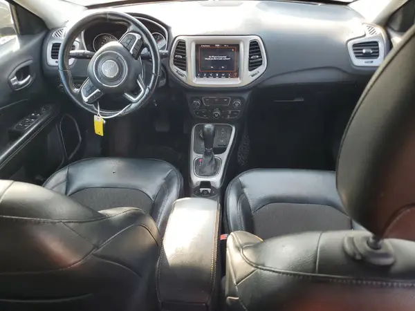 3C4NJDBB4JT107873 2018 JEEP COMPASS - Image 8