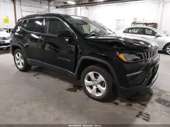 3C4NJDBB4JT112250 2018 JEEP COMPASS