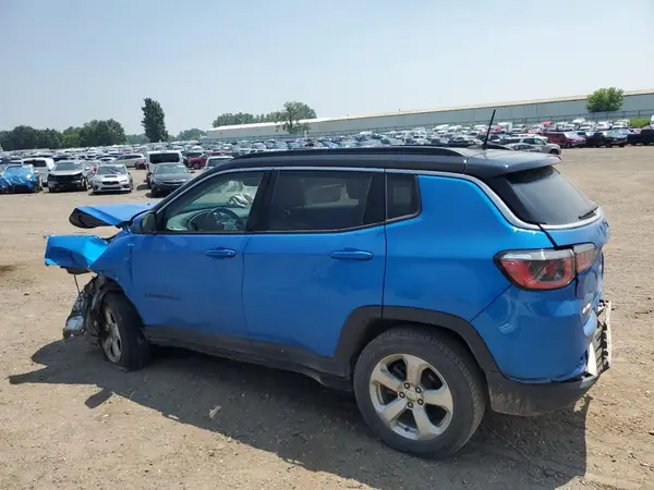 3C4NJDBB4JT112734 2018 JEEP COMPASS - Image 2