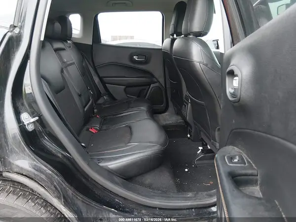 3C4NJDBB4JT113320 2018 JEEP COMPASS - Image 8
