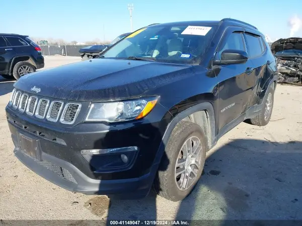 3C4NJDBB4JT113415 2018 JEEP COMPASS - Image 2