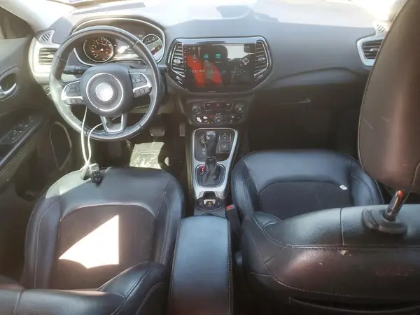 3C4NJDBB4JT115231 2018 JEEP COMPASS - Image 8