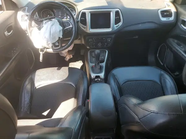 3C4NJDBB4JT117111 2018 JEEP COMPASS - Image 8