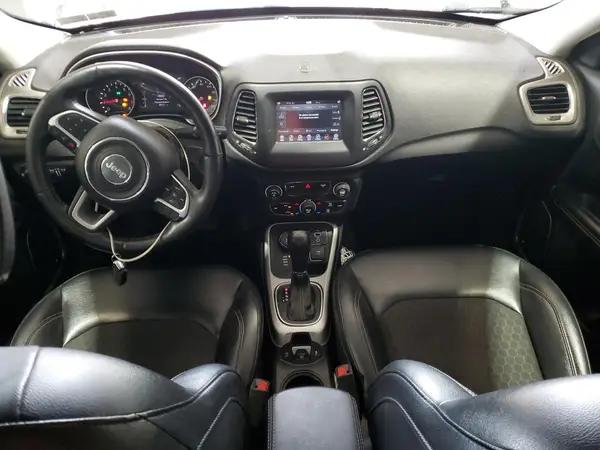 3C4NJDBB4JT117738 2018 JEEP COMPASS - Image 8