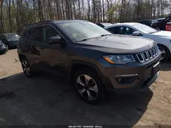 3C4NJDBB4JT132143 2018 JEEP COMPASS