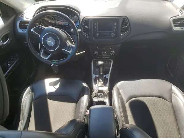 3C4NJDBB4JT145670 2018 JEEP COMPASS - Image 8