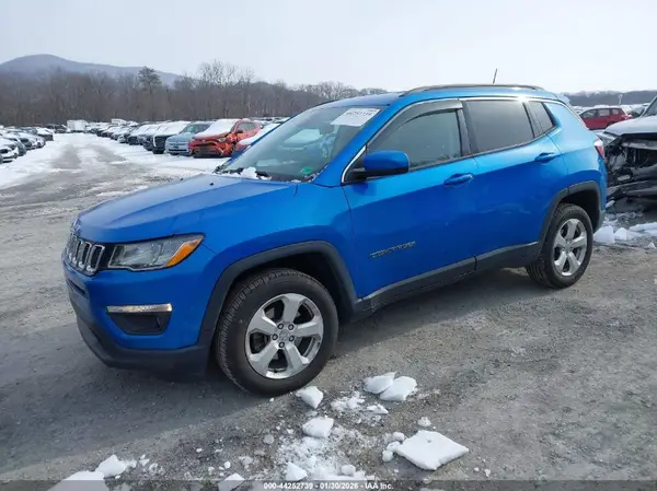 3C4NJDBB4JT146317 2018 JEEP COMPASS - Image 2