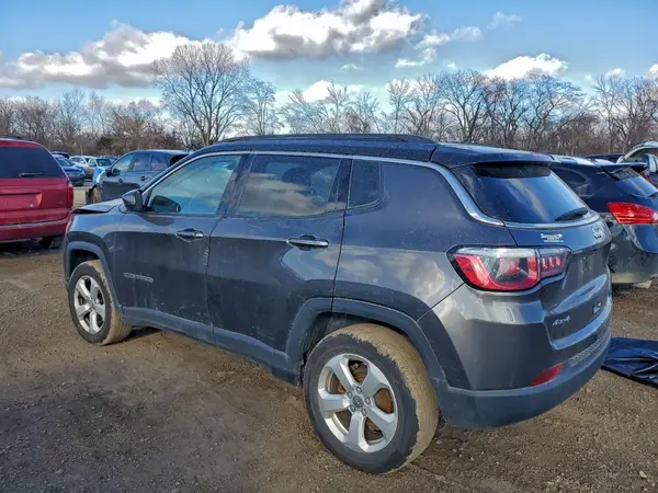 3C4NJDBB4JT146379 2018 JEEP COMPASS - Image 2