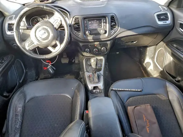 3C4NJDBB4JT146379 2018 JEEP COMPASS - Image 8