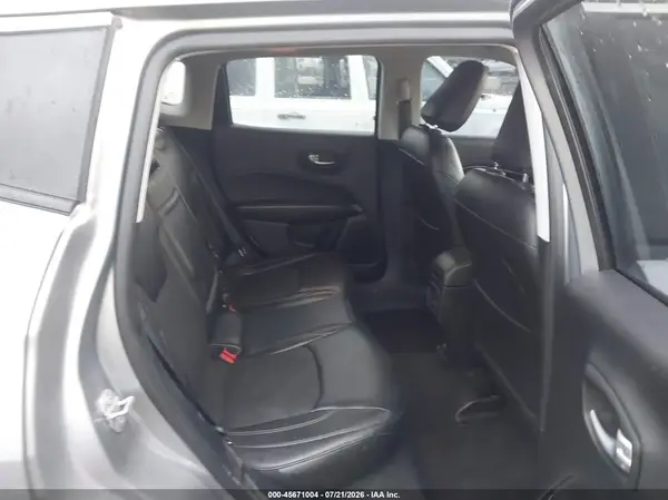 3C4NJDBB4JT150335 2018 JEEP COMPASS - Image 8