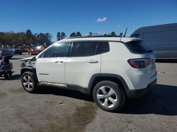 3C4NJDBB4JT153140 2018 JEEP COMPASS - Image 2
