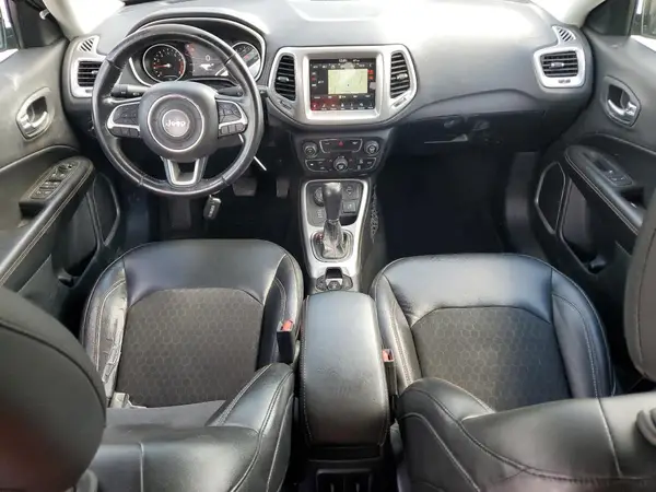 3C4NJDBB4JT154529 2018 JEEP COMPASS - Image 8