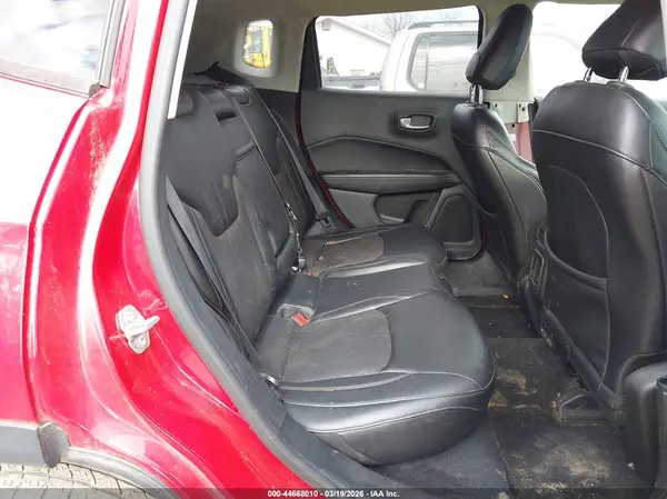 3C4NJDBB4JT154725 2018 JEEP COMPASS - Image 8