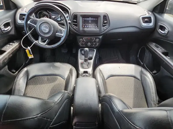 3C4NJDBB4JT155292 2018 JEEP COMPASS - Image 8