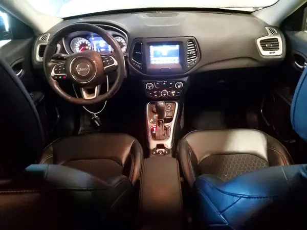 3C4NJDBB4JT161352 2018 JEEP COMPASS - Image 8
