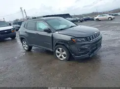3C4NJDBB4JT161870 2018 JEEP COMPASS