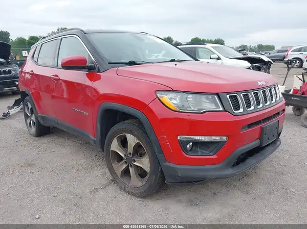 3C4NJDBB4JT178166 2018 JEEP COMPASS - Image 1