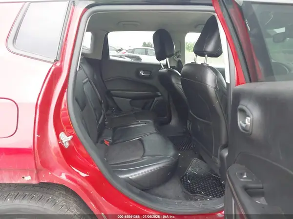 3C4NJDBB4JT178166 2018 JEEP COMPASS - Image 8
