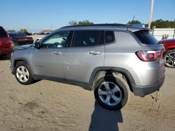 3C4NJDBB4JT178541 2018 JEEP COMPASS - Image 2