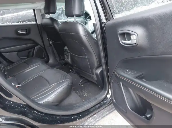 3C4NJDBB4JT185442 2018 JEEP COMPASS - Image 8