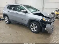 3C4NJDBB4JT187613 2018 JEEP COMPASS