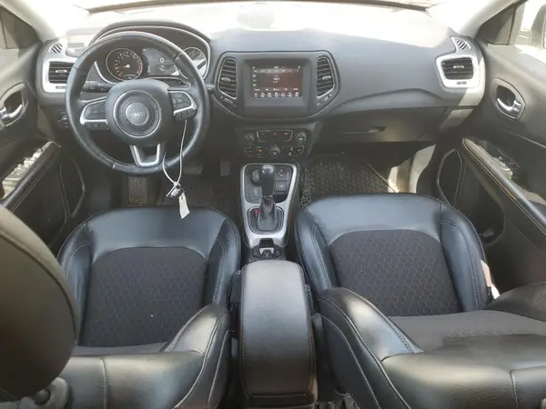3C4NJDBB4JT206595 2018 JEEP COMPASS - Image 8